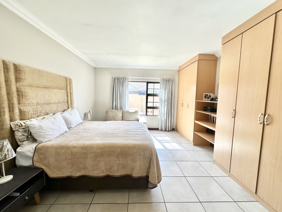 3 Bedroom Property for Sale in Thatchfield Estate Gauteng