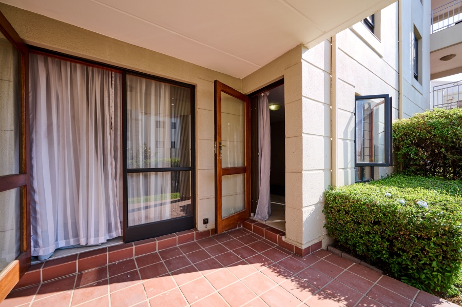 1 Bedroom Property for Sale in Erand Gardens Gauteng