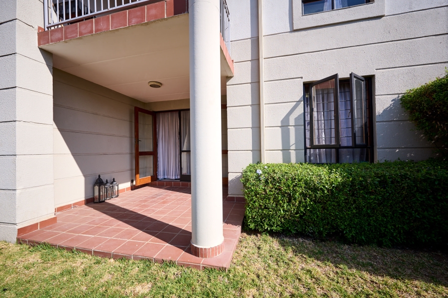 1 Bedroom Property for Sale in Erand Gardens Gauteng