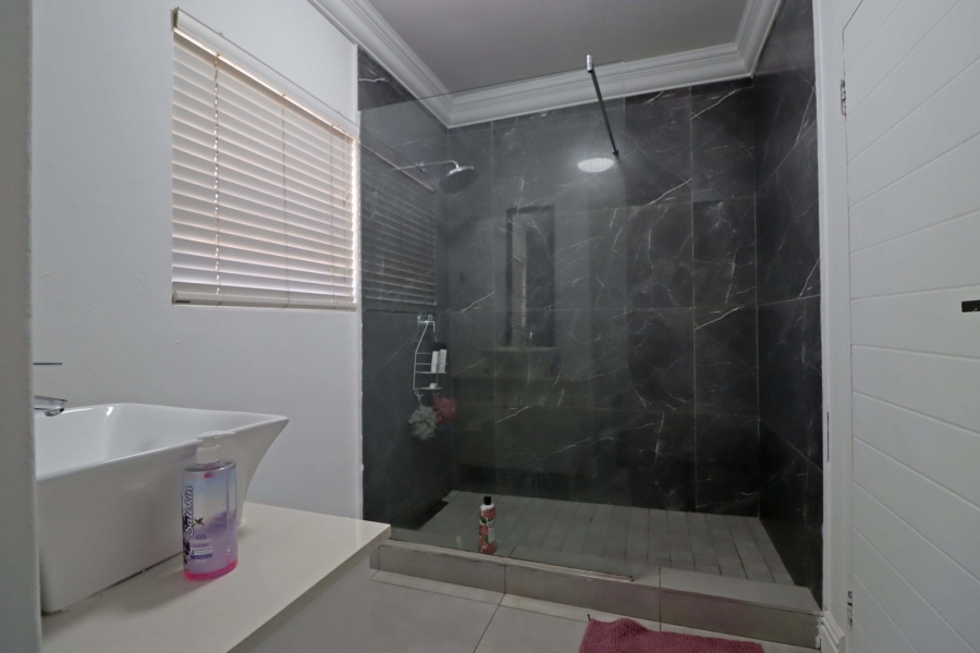 2 Bedroom Property for Sale in Rivonia Gauteng