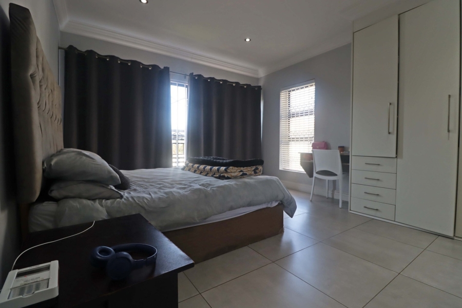 2 Bedroom Property for Sale in Rivonia Gauteng