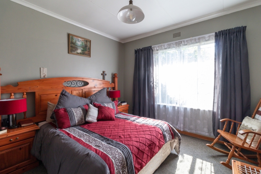 4 Bedroom Property for Sale in Birchleigh North Gauteng