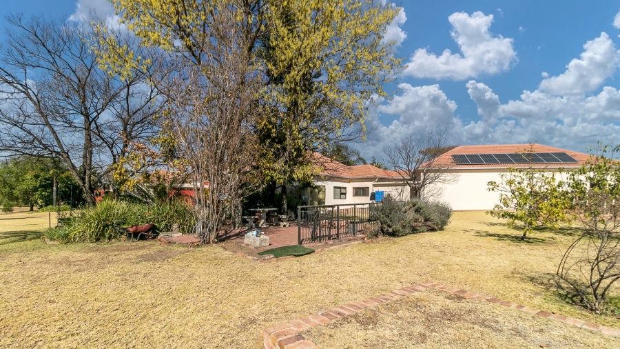 4 Bedroom Property for Sale in Knoppieslaagte Gauteng