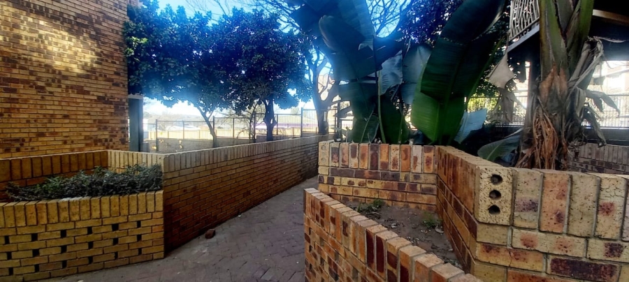 2 Bedroom Property for Sale in Silverton Gauteng