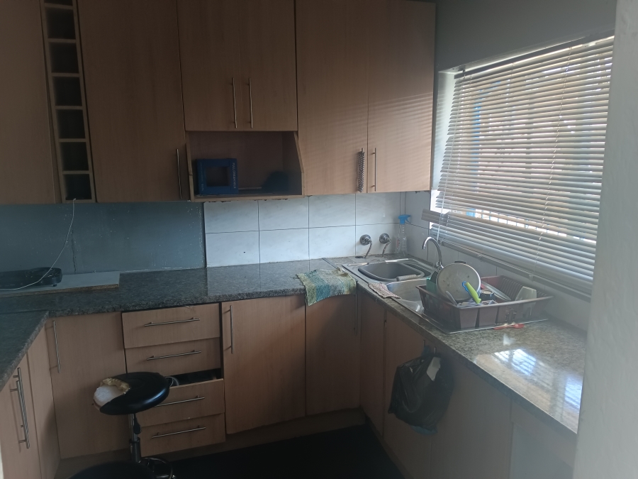 2 Bedroom Property for Sale in Kempton Park Central Gauteng