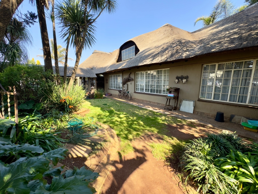 5 Bedroom Property for Sale in Dersley Gauteng