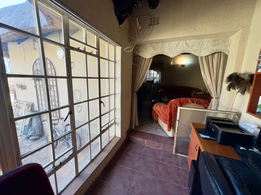 5 Bedroom Property for Sale in Dersley Gauteng