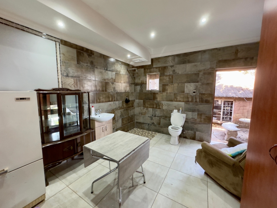 5 Bedroom Property for Sale in Dersley Gauteng