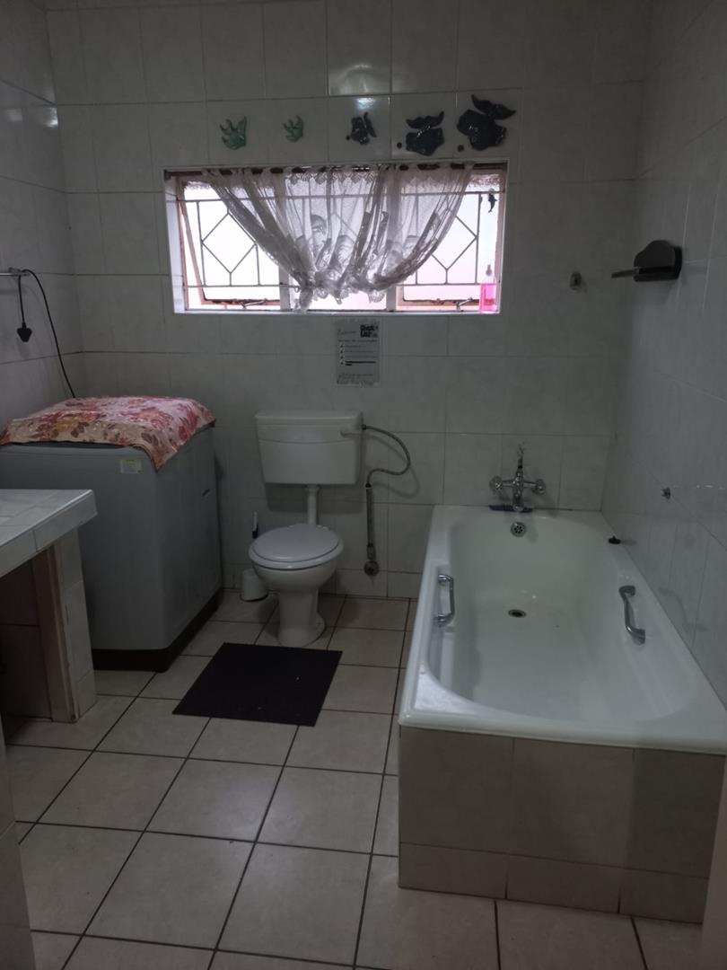 3 Bedroom Property for Sale in Kenilworth Gauteng