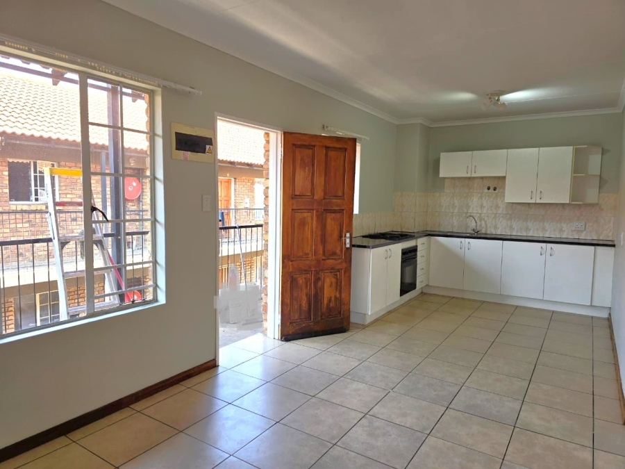 2 Bedroom Property for Sale in Kempton Park Central Gauteng