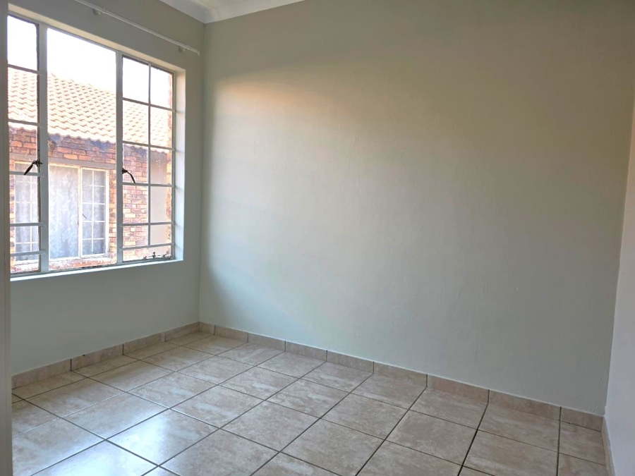 2 Bedroom Property for Sale in Kempton Park Central Gauteng