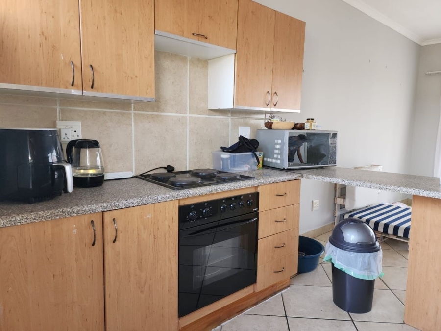 1 Bedroom Property for Sale in Glen Marais Gauteng