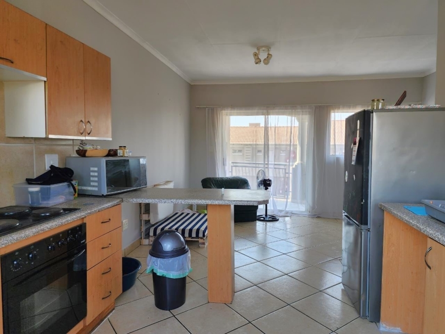 1 Bedroom Property for Sale in Glen Marais Gauteng