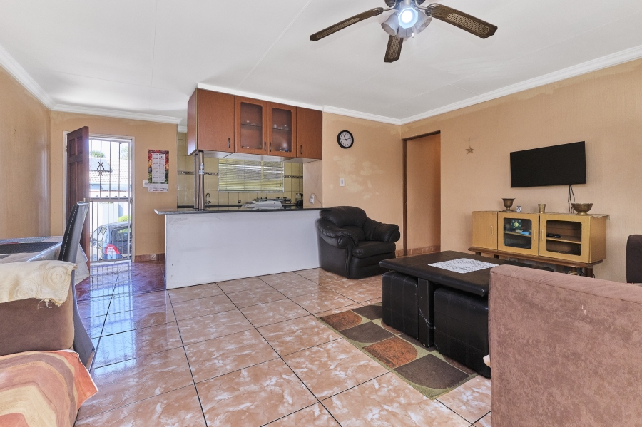 3 Bedroom Property for Sale in Sundowner Gauteng