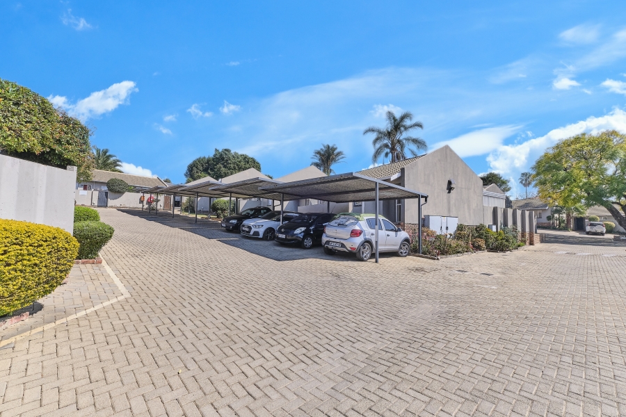 3 Bedroom Property for Sale in Sundowner Gauteng