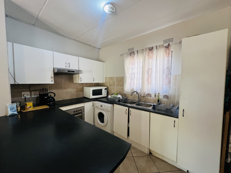 2 Bedroom Property for Sale in Northwold Gauteng