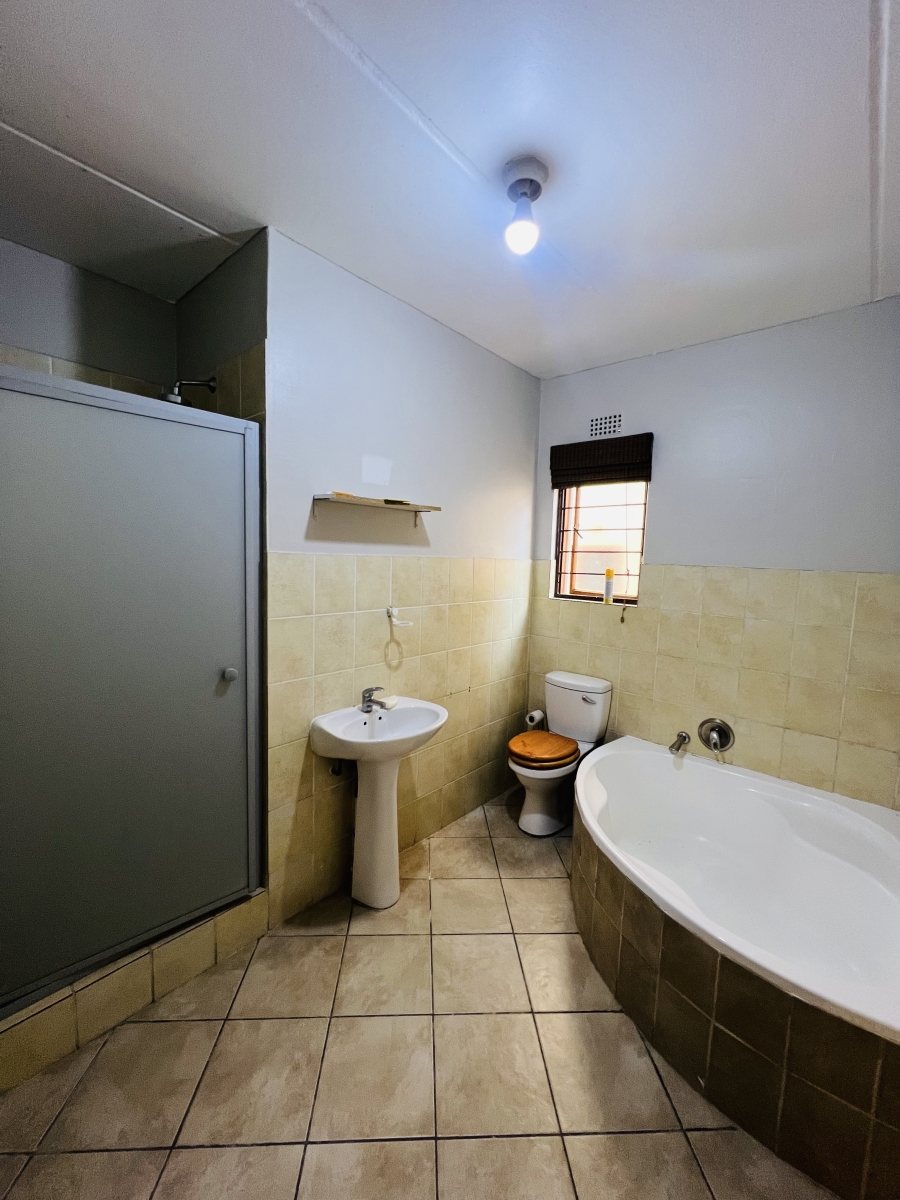 2 Bedroom Property for Sale in Northwold Gauteng