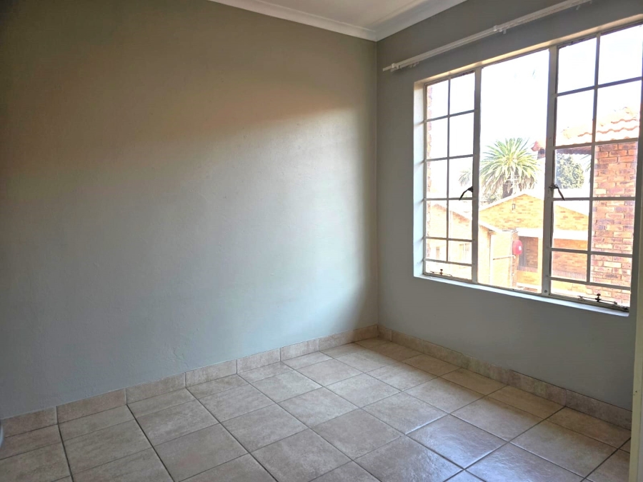 1 Bedroom Property for Sale in Kempton Park Central Gauteng