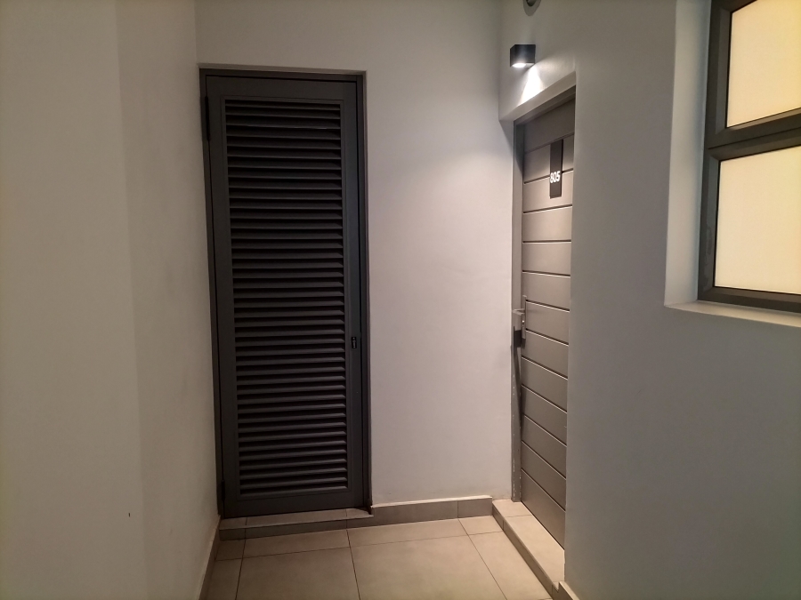 To Let 2 Bedroom Property for Rent in Rosebank Gauteng