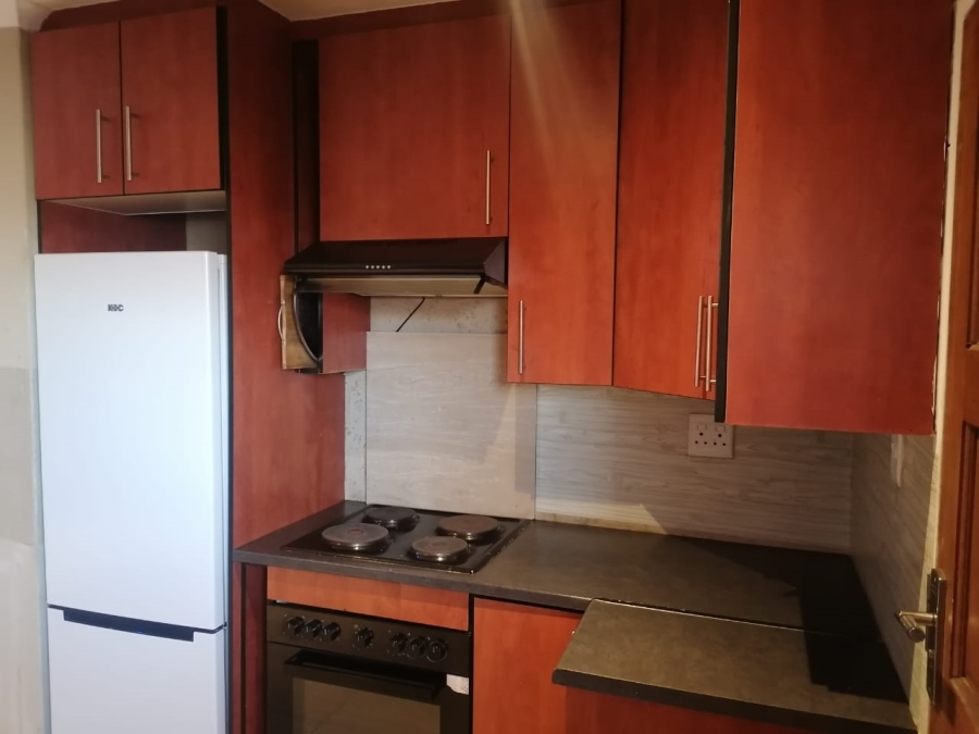 To Let 2 Bedroom Property for Rent in Devland Gauteng