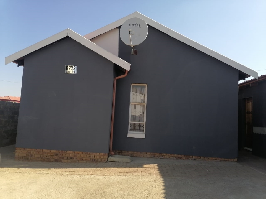 To Let 2 Bedroom Property for Rent in Devland Gauteng