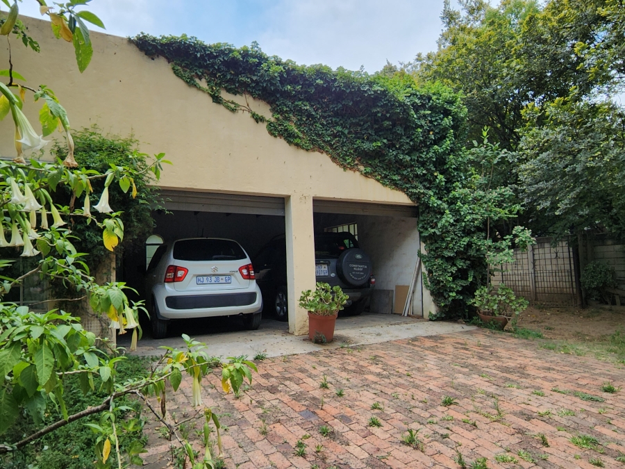 7 Bedroom Property for Sale in Chartwell Gauteng