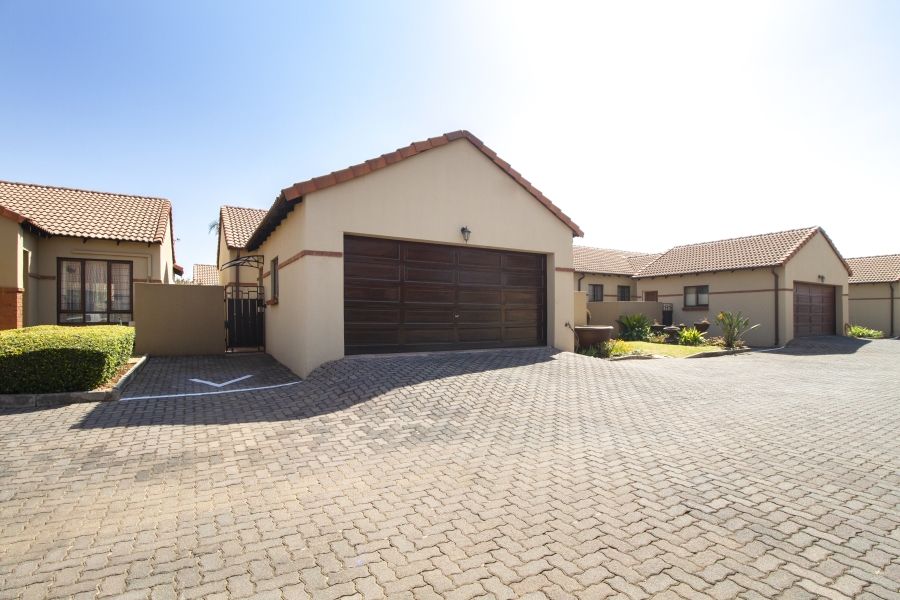 3 Bedroom Property for Sale in Moreleta Park Gauteng