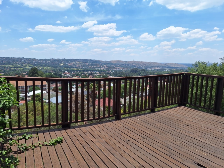 4 Bedroom Property for Sale in Kensington Gauteng