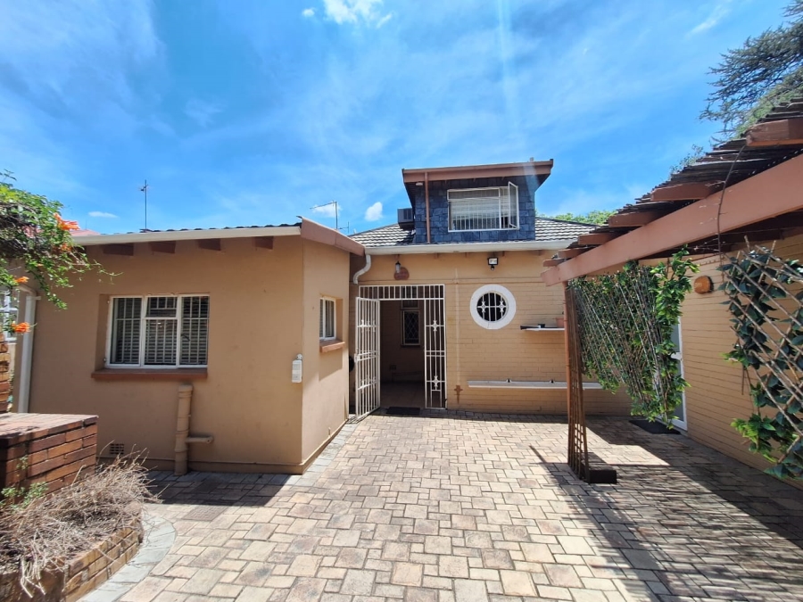 4 Bedroom Property for Sale in Kensington Gauteng