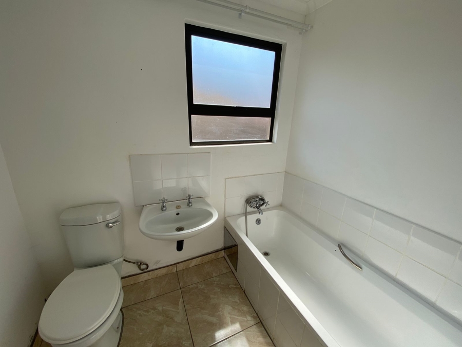 2 Bedroom Property for Sale in Savanna City Gauteng