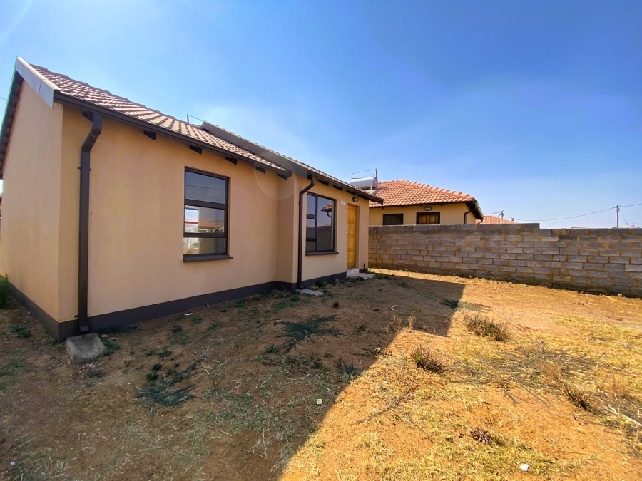 2 Bedroom Property for Sale in Savanna City Gauteng