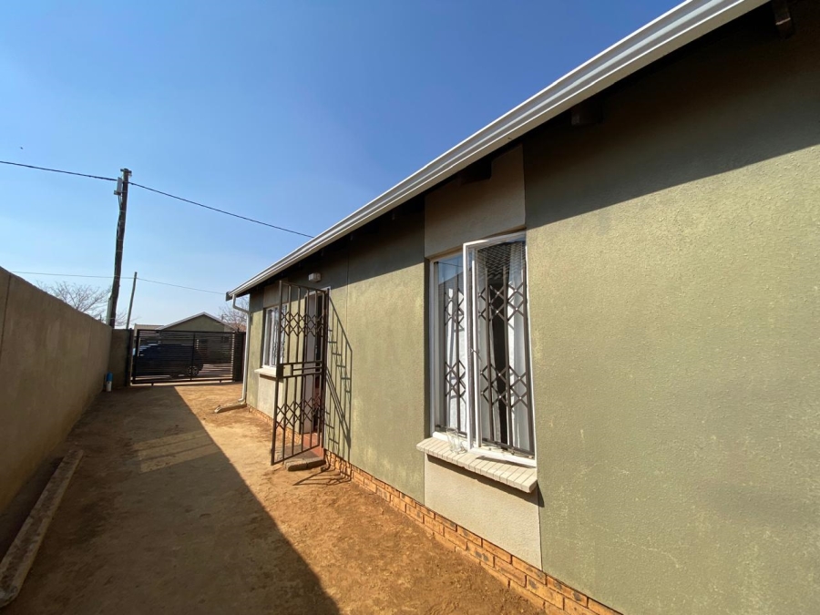 2 Bedroom Property for Sale in Savanna City Gauteng