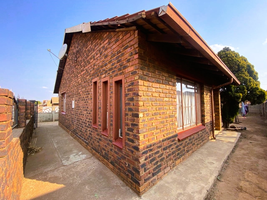 3 Bedroom Property for Sale in Sebokeng Zone 6 Gauteng