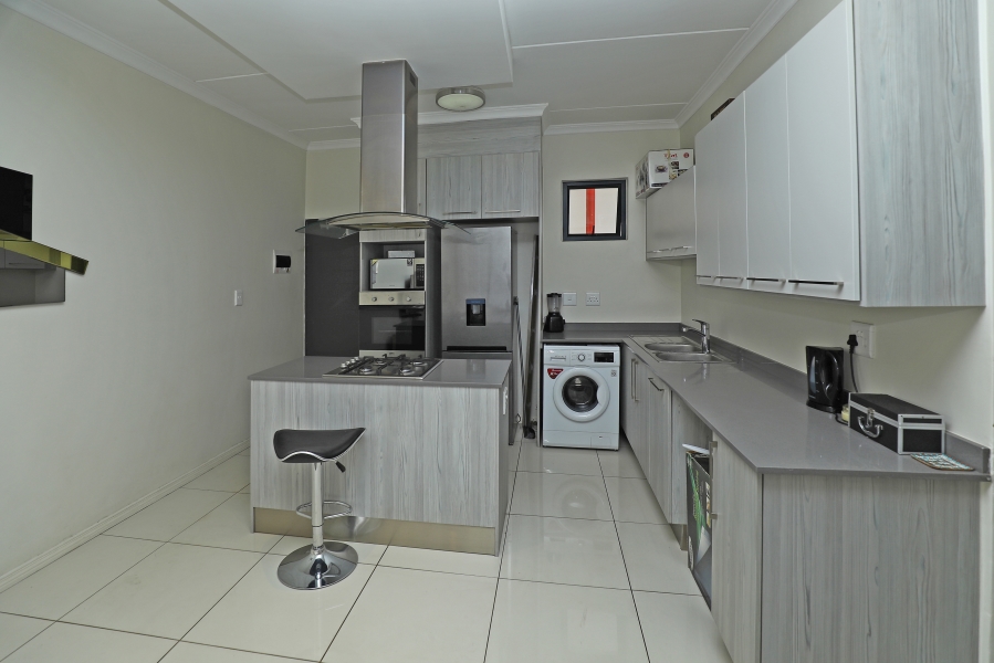 2 Bedroom Property for Sale in Erand Gardens Gauteng