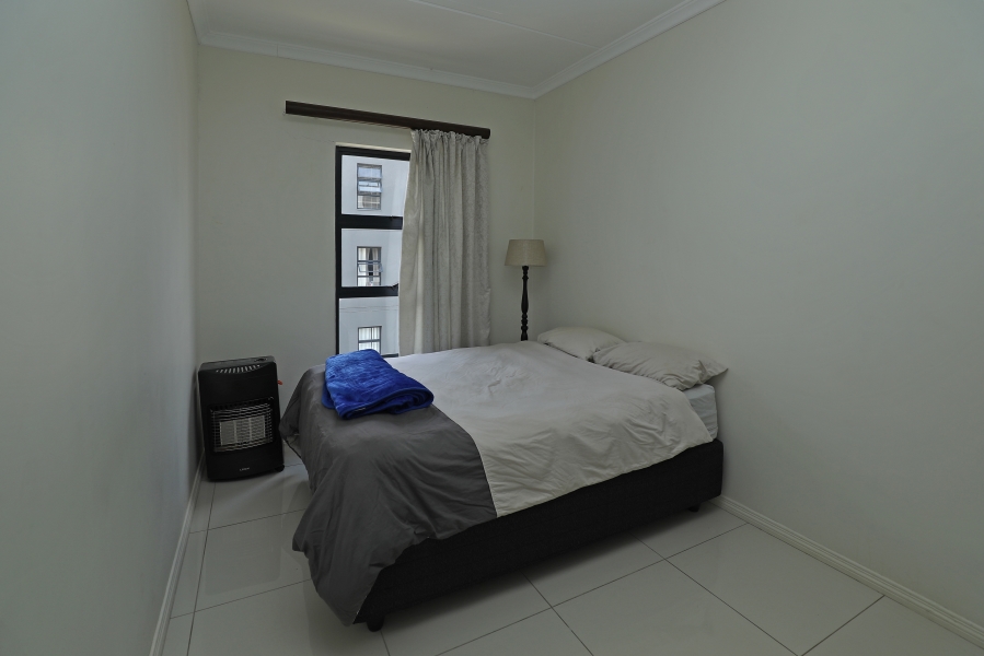 2 Bedroom Property for Sale in Erand Gardens Gauteng