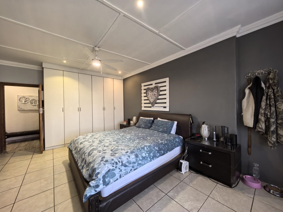 4 Bedroom Property for Sale in Mayville Gauteng