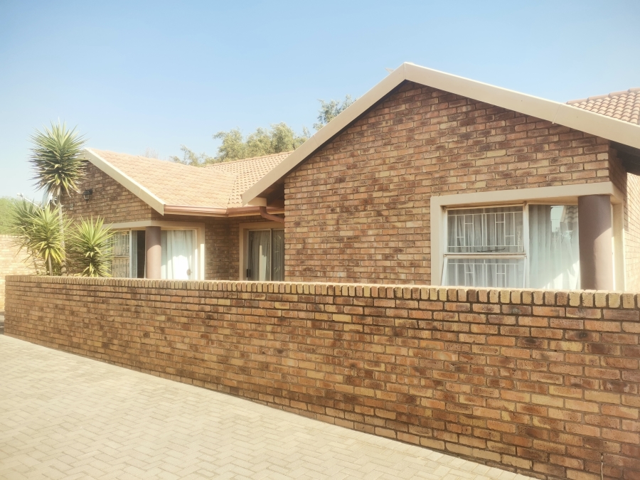 3 Bedroom Property for Sale in Rensburg Gauteng