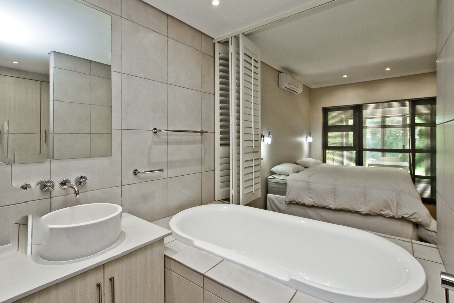 2 Bedroom Property for Sale in Oaklands Gauteng