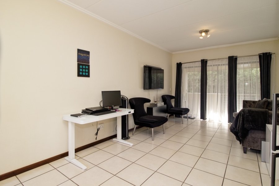 1 Bedroom Property for Sale in Paulshof Gauteng