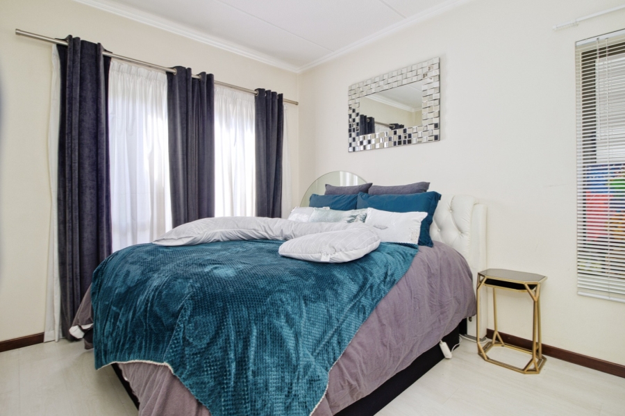 1 Bedroom Property for Sale in Paulshof Gauteng