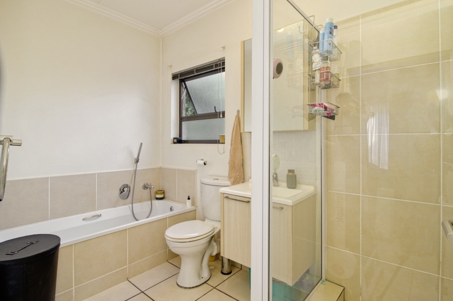 1 Bedroom Property for Sale in Paulshof Gauteng