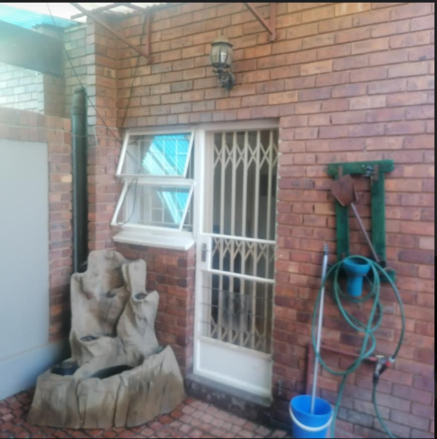 3 Bedroom Property for Sale in Florauna Gauteng