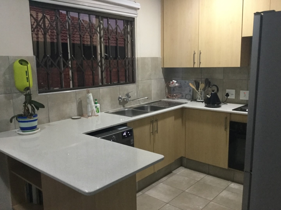 3 Bedroom Property for Sale in Annlin Gauteng