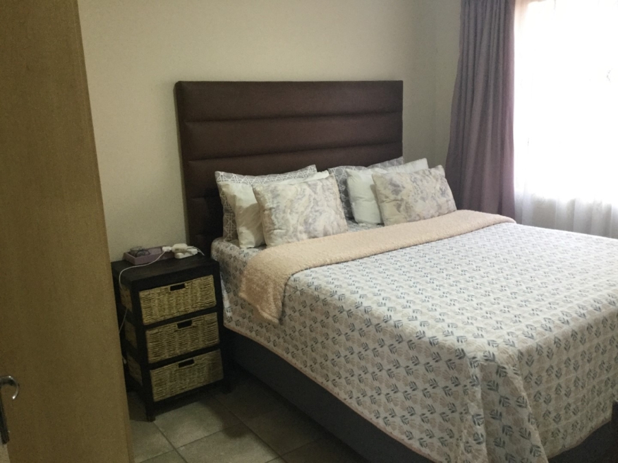 3 Bedroom Property for Sale in Annlin Gauteng