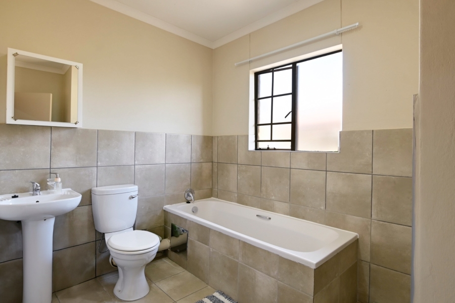 3 Bedroom Property for Sale in Annlin Gauteng