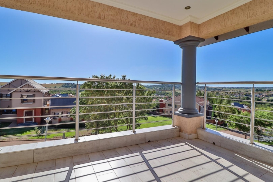 6 Bedroom Property for Sale in Rietvlei Heights Country Estate Gauteng