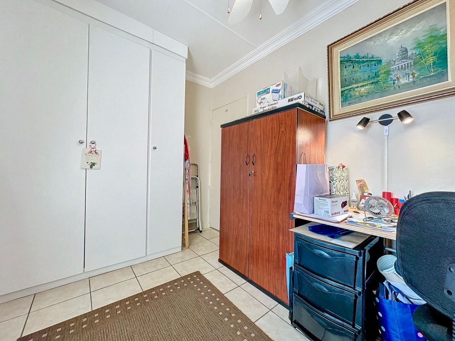 2 Bedroom Property for Sale in The Wilds Gauteng