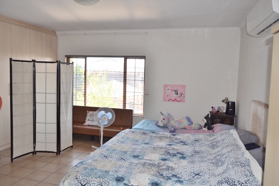 3 Bedroom Property for Sale in Thatchfield Estate Gauteng