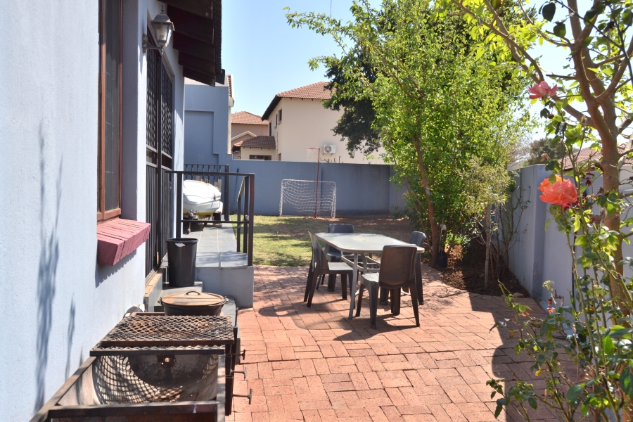 3 Bedroom Property for Sale in Thatchfield Estate Gauteng