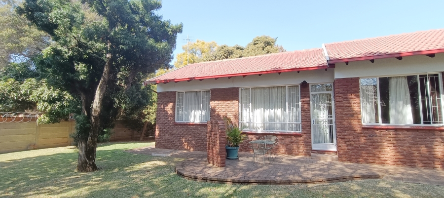 4 Bedroom Property for Sale in Theresa Park Gauteng